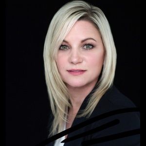 Meet your Posher, Dara